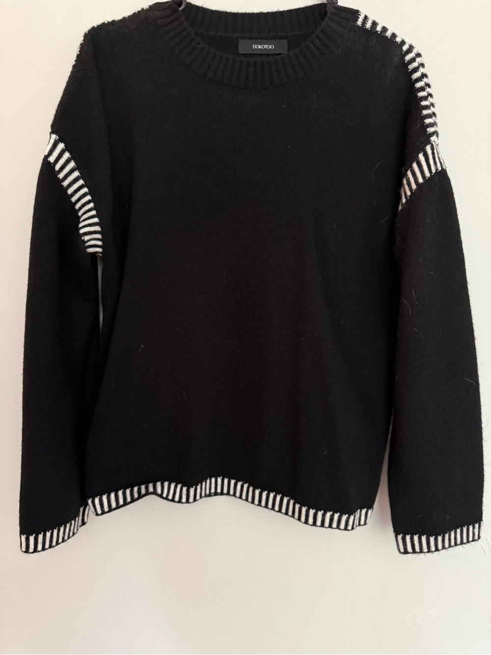 Dokotoo Black Contrast Trim Chunky Knit Sweater Medium Oversized Cozy Pullover